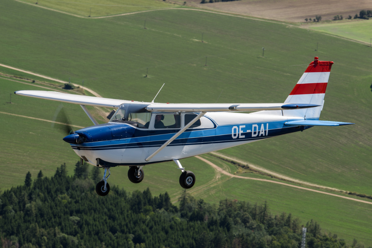 Fotolet s Cessnou (1 min/180 CZK) - obrázek 2